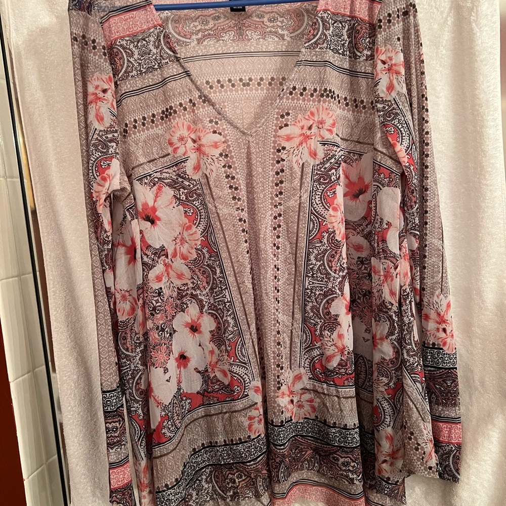 INC International Concepts Pink & Cream Floral Paisley V-Neck Tunic